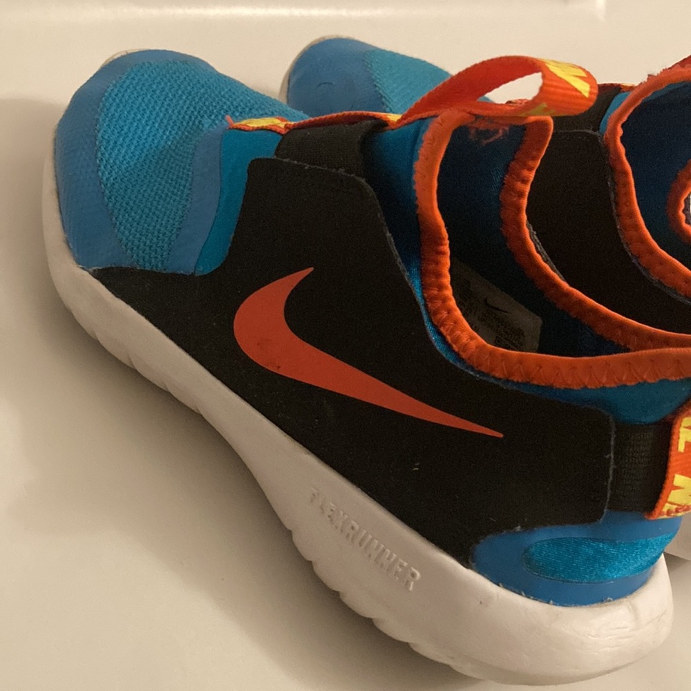 Blue Nike Flex Runner Size 4.5Y
